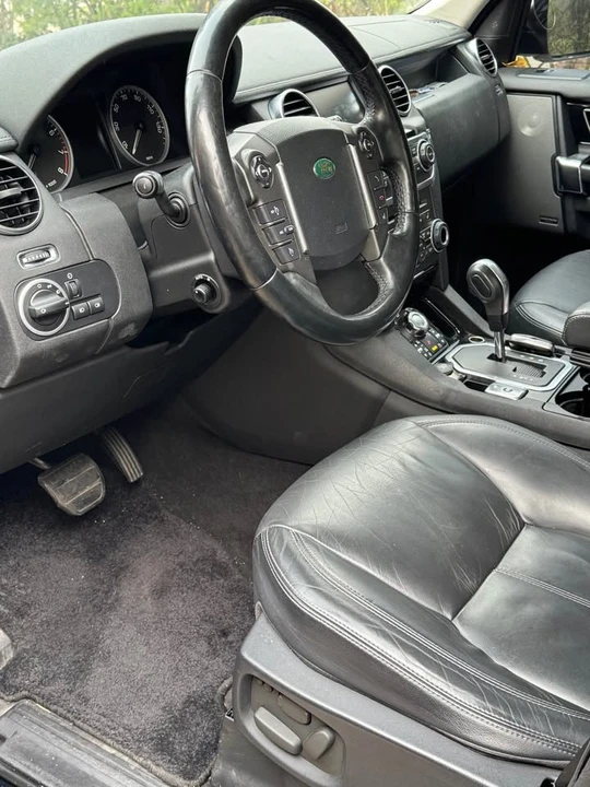 2011 Land Rover Discovery 4th Gen - Image 5 of 7