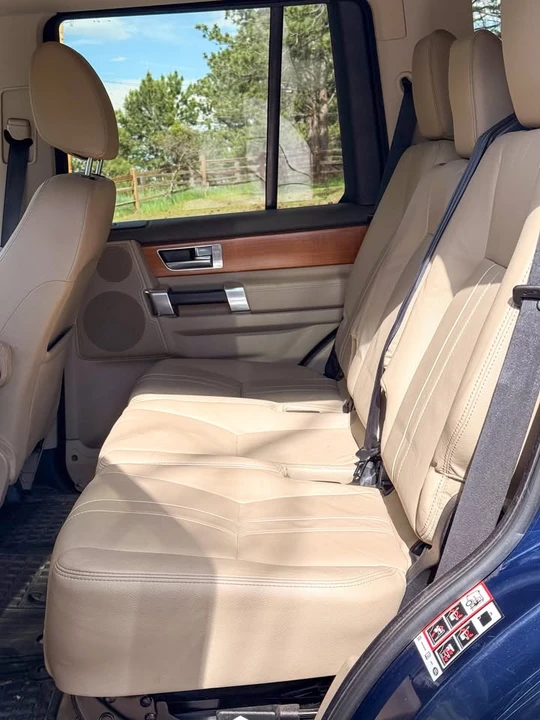 2011 Land Rover Discovery 4th Gen - Image 10 of 19