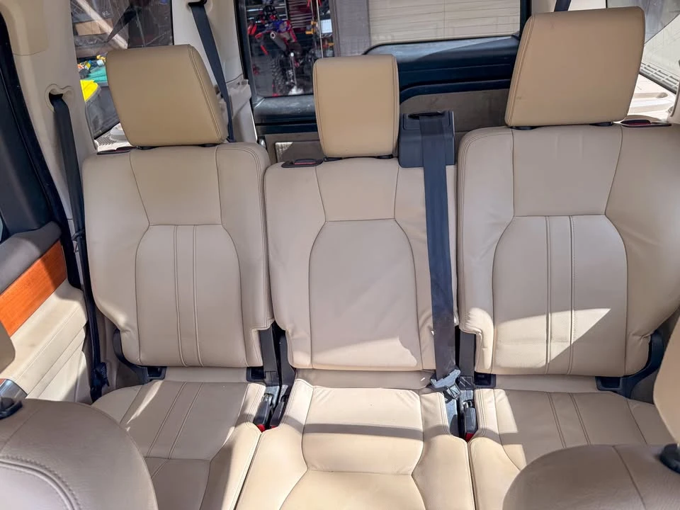 2011 Land Rover Discovery 4th Gen - Image 15 of 19