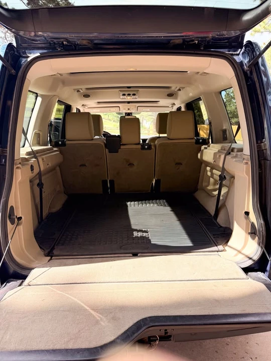 2011 Land Rover Discovery 4th Gen - Image 12 of 19