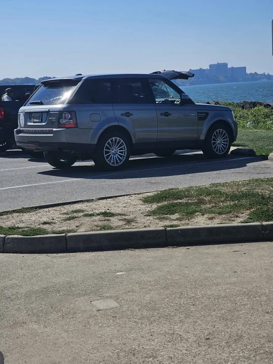 2011 Land Rover Range Rover L322 - Image 2 of 5