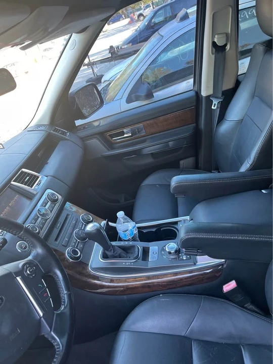 2011 Land Rover Range Rover L322 - Image 3 of 5