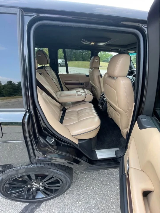 2011 Land Rover Range Rover L322 - Image 11 of 20