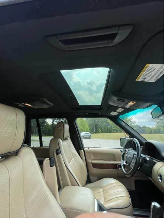 2011 Land Rover Range Rover L322 - Image 14 of 20