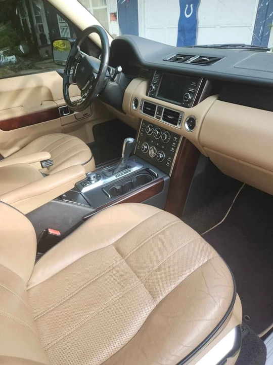 2011 Land Rover Range Rover L322 - Image 14 of 20