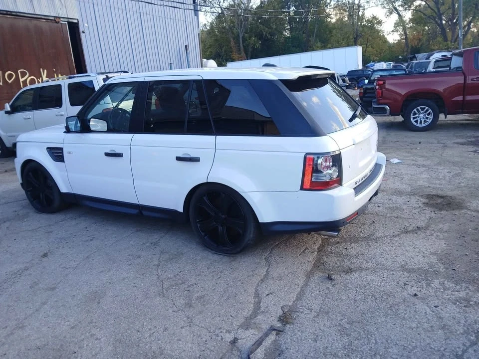 2011 Land Rover Range Rover L322 - Image 5 of 7