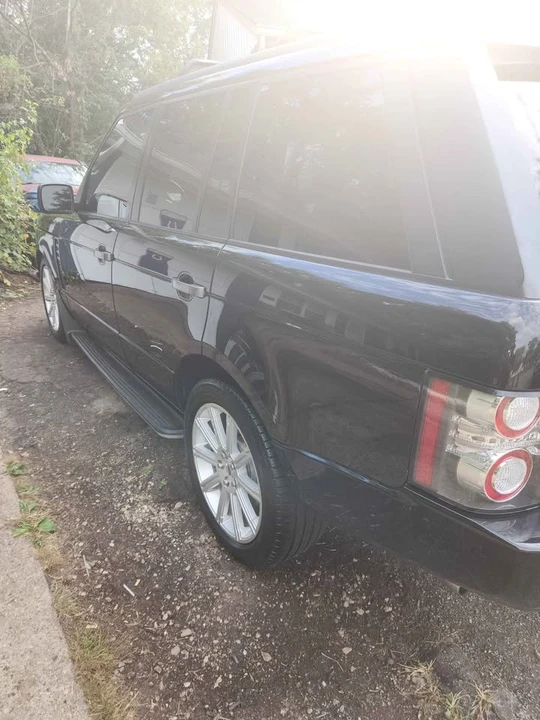 2011 Land Rover Range Rover L322 - Image 5 of 20