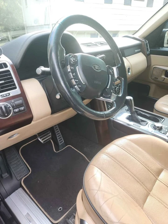 2011 Land Rover Range Rover L322 - Image 19 of 20