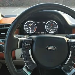2011 Land Rover Range Rover L322 - Image 9 of 16