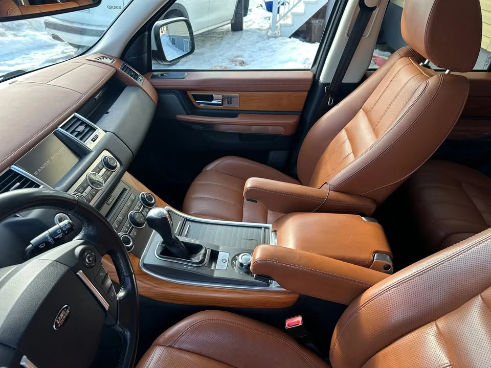 2011 Land Rover Range Rover L322 - Image 8 of 17