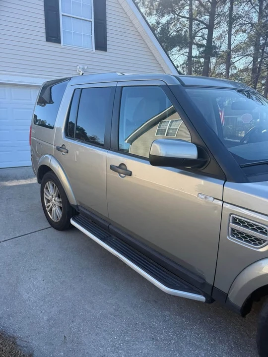 2011 Land Rover Discovery 4th Gen - Image 3 of 10