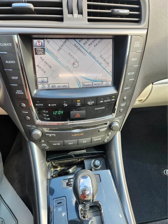 2011 Lexus IS 2nd Gen - Image 13 of 17