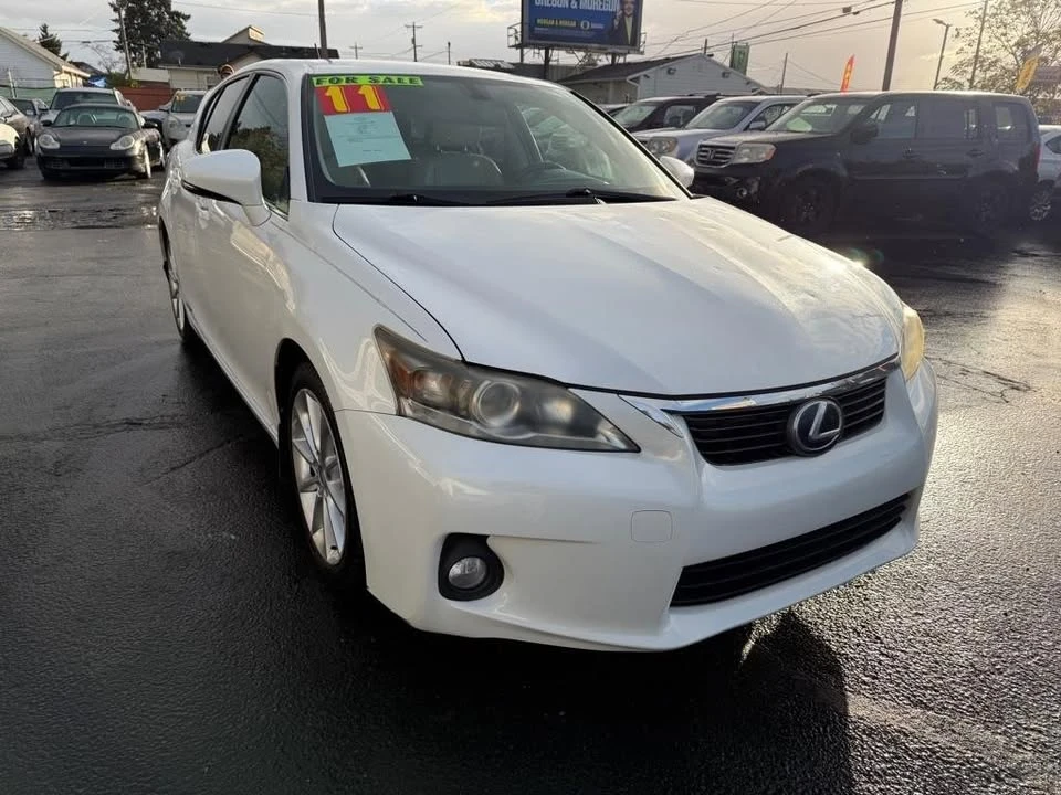 2011 Lexus CT - Image 7 of 20