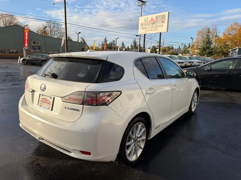 2011 Lexus CT - Image 5 of 20