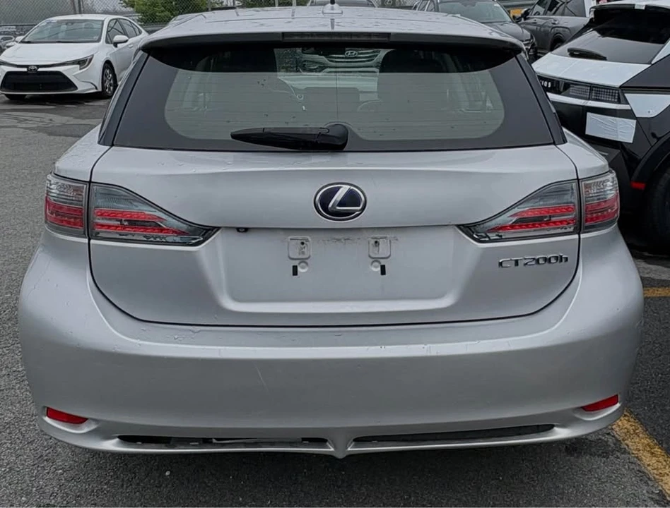 2011 Lexus CT - Image 3 of 12