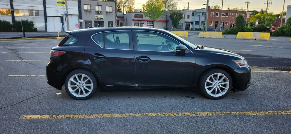 2011 Lexus CT - Image 6 of 13
