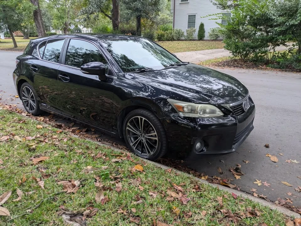 2011 Lexus CT - Image 6 of 17
