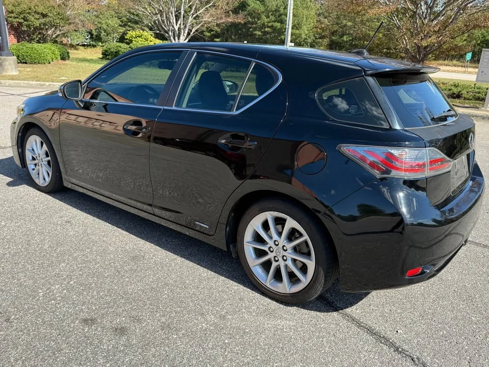 2011 Lexus CT - Image 5 of 19