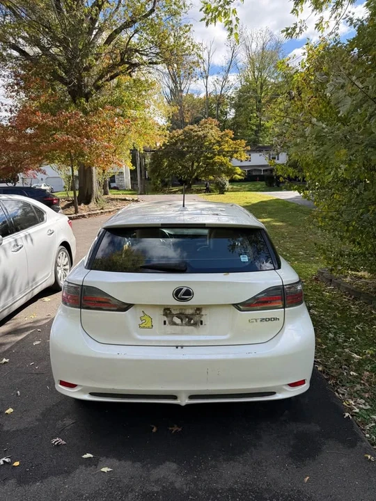 2011 Lexus CT - Image 3 of 7