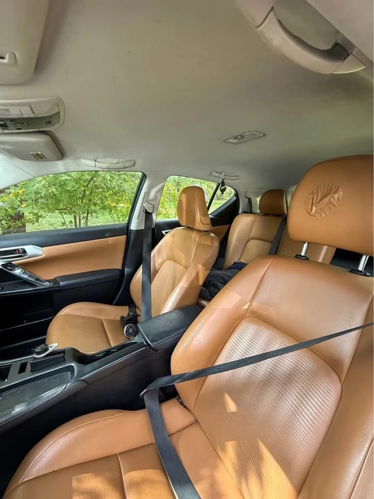 2011 Lexus CT - Image 7 of 7