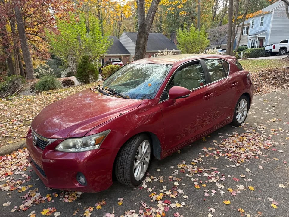 2011 Lexus CT - Image 2 of 6