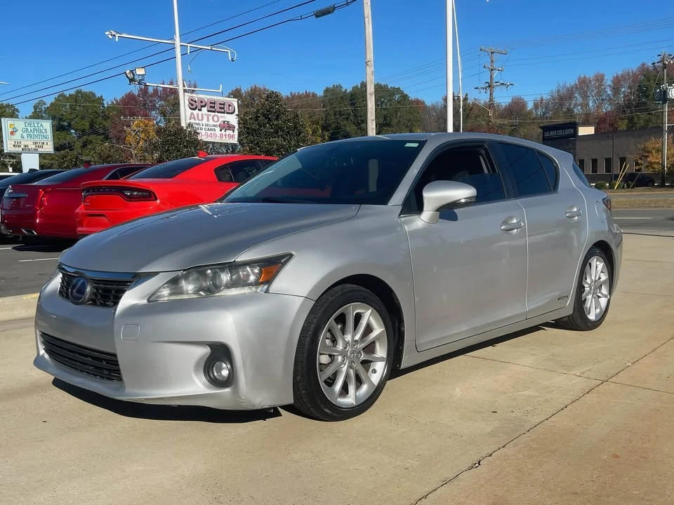 2011 Lexus CT - Image 3 of 20