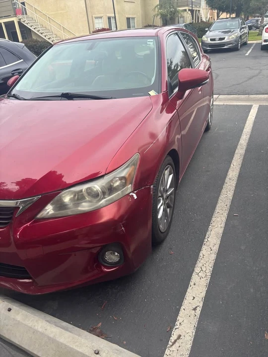 2011 Lexus CT - Image 2 of 5