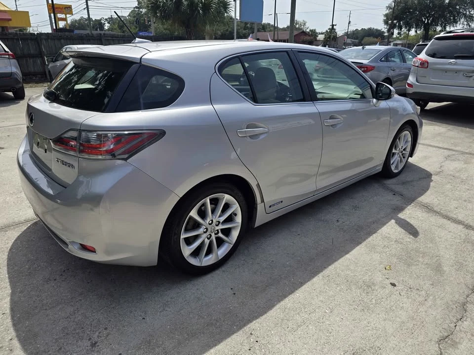 2011 Lexus CT - Image 6 of 20