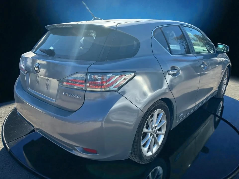 2011 Lexus CT - Image 6 of 18