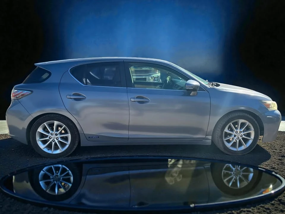 2011 Lexus CT - Image 5 of 18