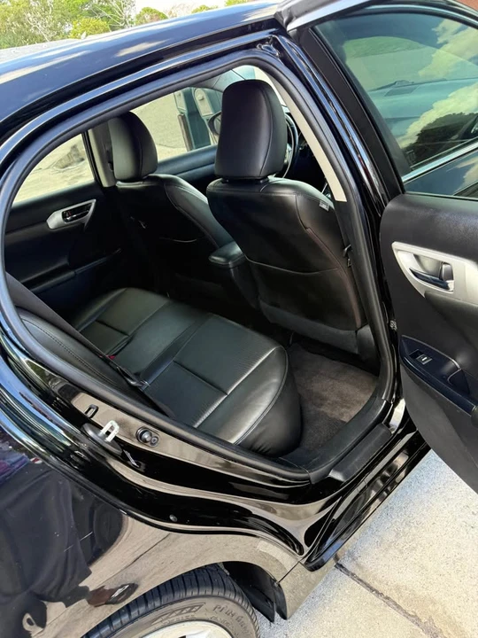 2011 Lexus CT - Image 5 of 20