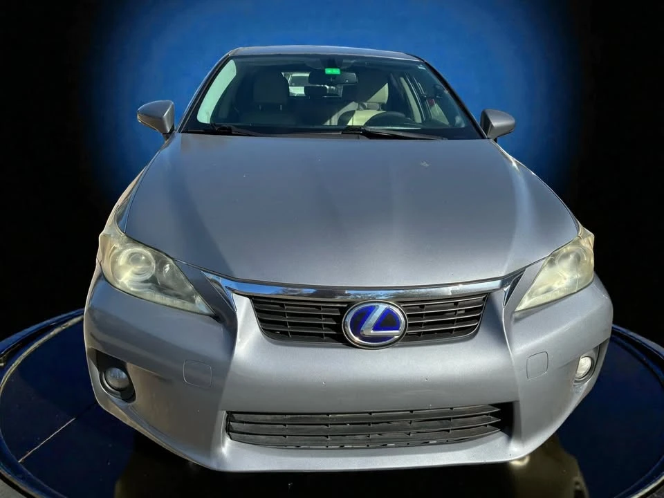 2011 Lexus CT - Image 2 of 18