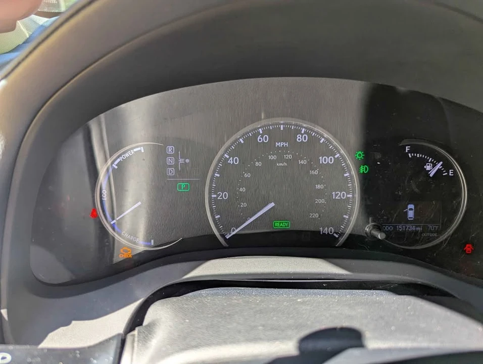 2011 Lexus CT - Image 12 of 18