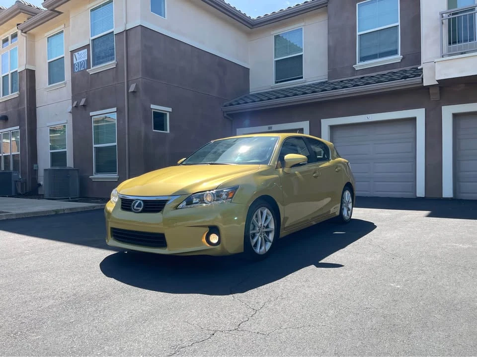 2011 Lexus CT - Image 3 of 20