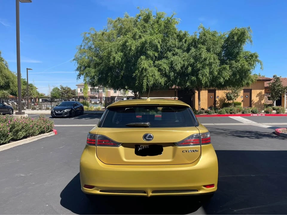 2011 Lexus CT - Image 4 of 20