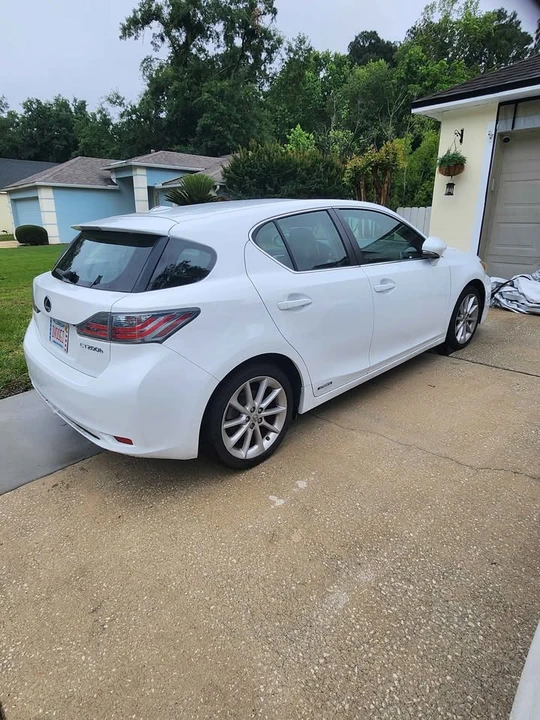2011 Lexus CT - Image 3 of 7