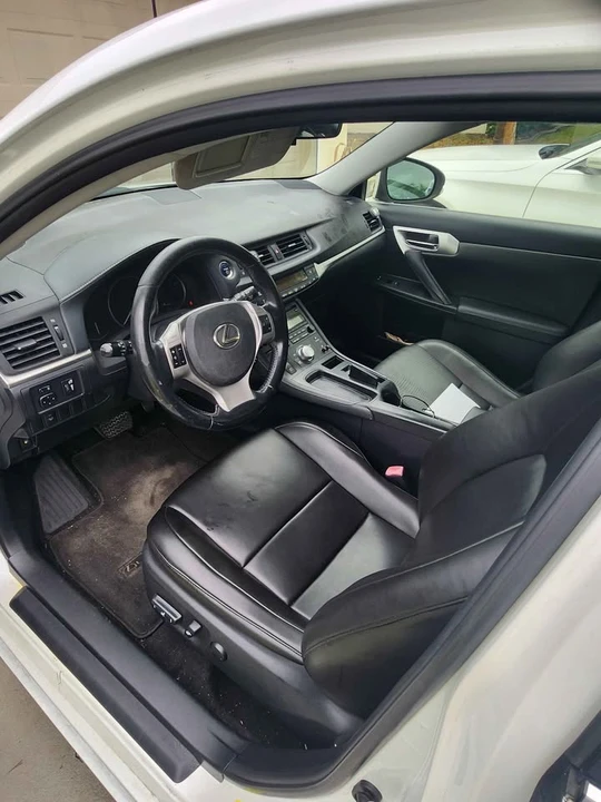2011 Lexus CT - Image 5 of 7
