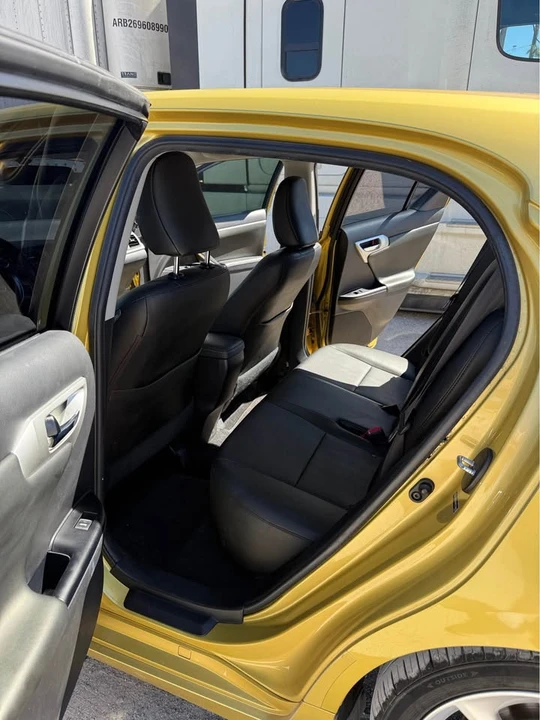 2011 Lexus CT - Image 6 of 10