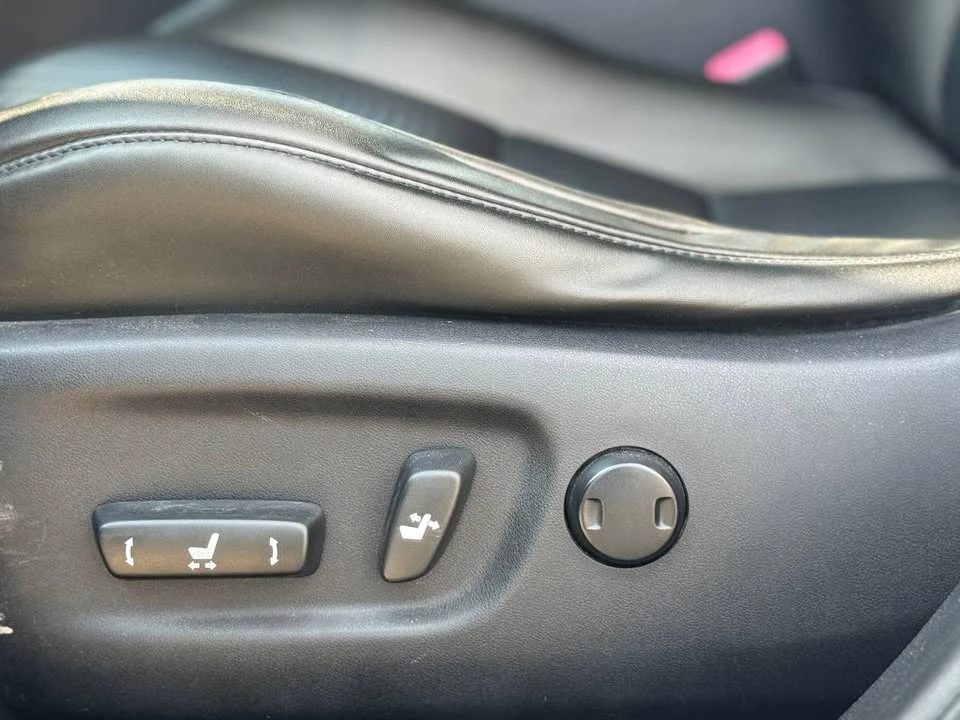 2011 Lexus CT - Image 11 of 18