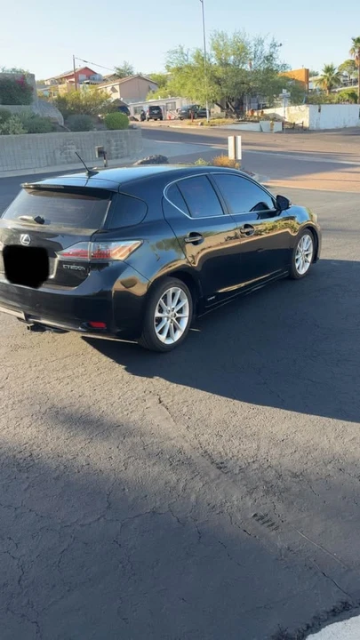 2011 Lexus CT - Image 8 of 8