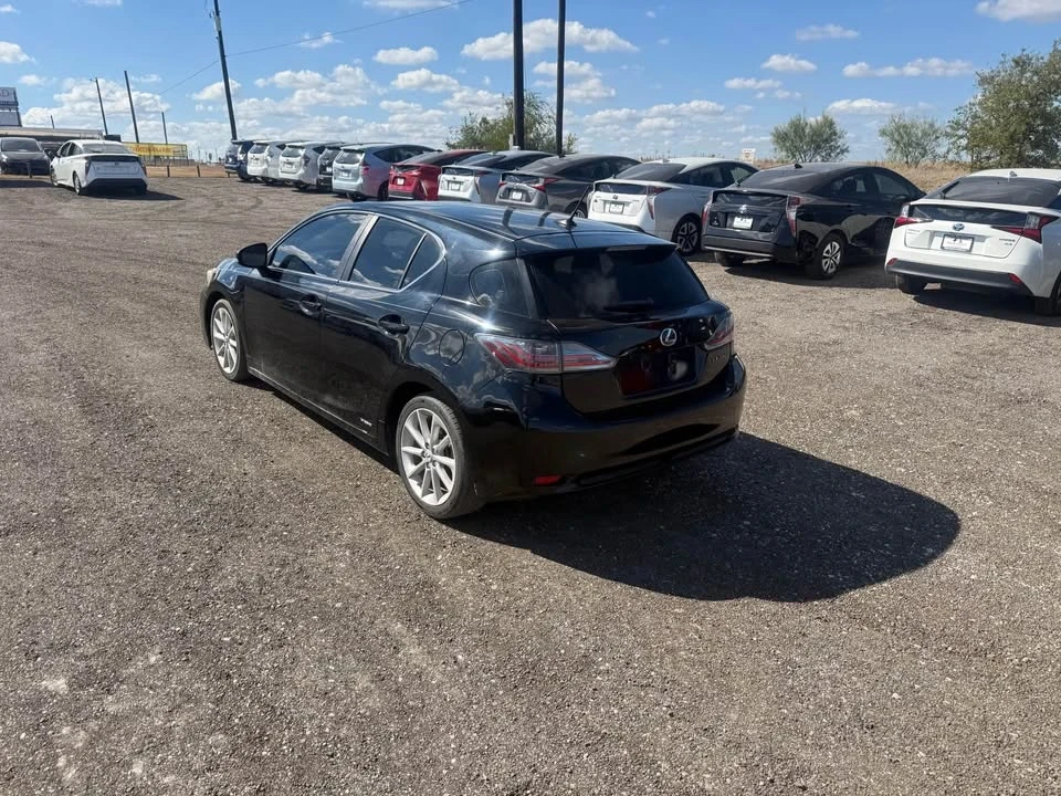 2011 Lexus CT - Image 6 of 14