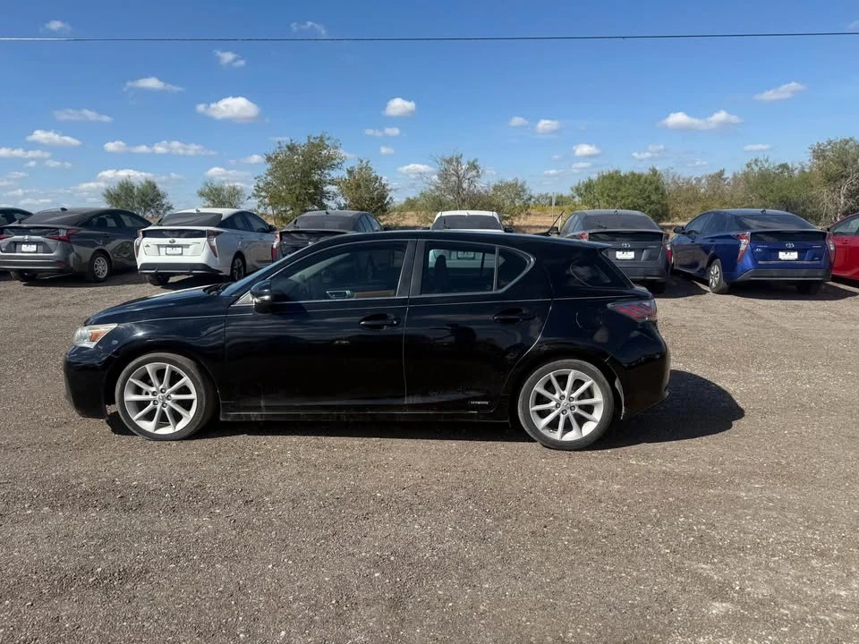 2011 Lexus CT - Image 4 of 14