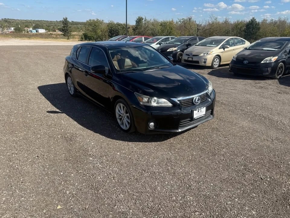 2011 Lexus CT - Image 3 of 14