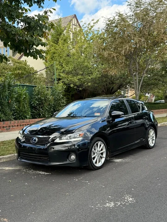 2011 Lexus CT - Image 18 of 18