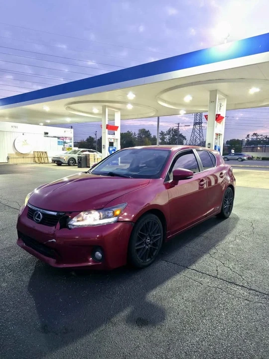 2011 Lexus CT - Image 7 of 20