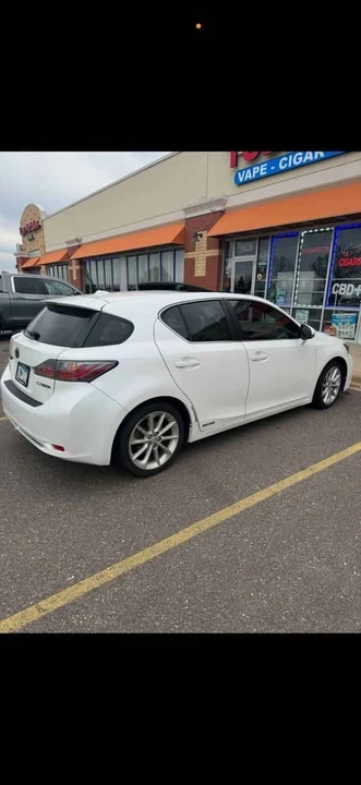 2011 Lexus CT - Image 6 of 11