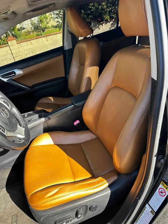 2011 Lexus CT - Image 9 of 15