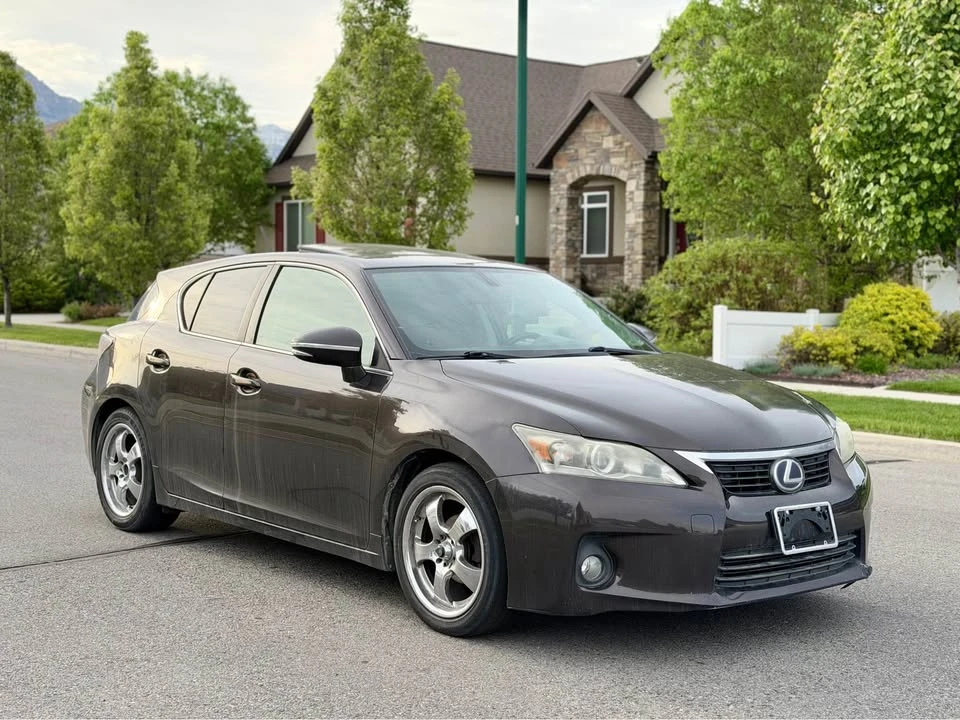 2011 Lexus CT - Image 3 of 15