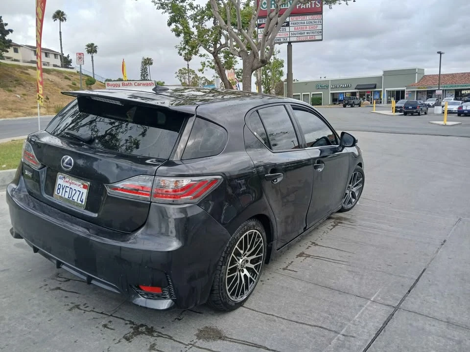 2011 Lexus CT - Image 5 of 7