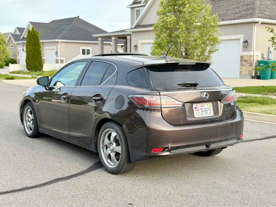 2011 Lexus CT - Image 7 of 15